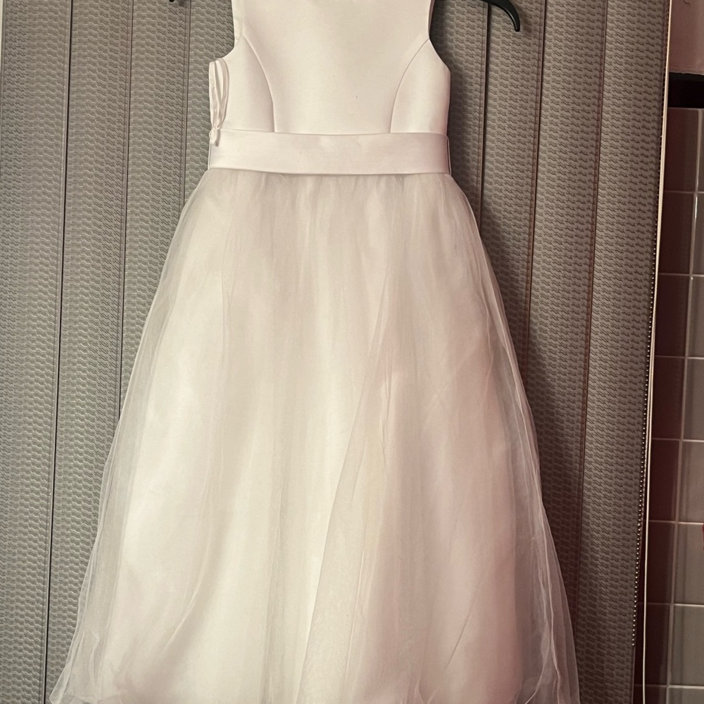 David's Bridal White A-line Sleeveless Square Neck Dress for Bride